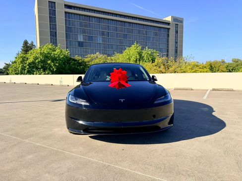 Used 2024 Tesla Model 3 Standard Range RWD image 20