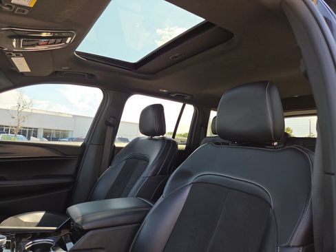 Used 2023 Jeep Grand Cherokee Altitude RWD image 27