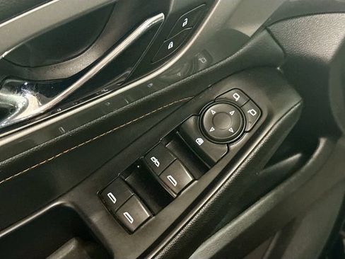 Used 2020 Chevrolet Traverse LT AWD/4WD image 18