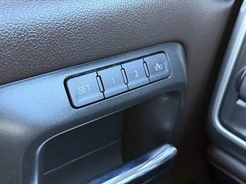 Used 2017 GMC Sierra 1500 SLT image 18