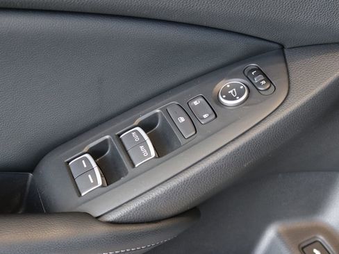 Used 2018 Honda Accord Sport image 14