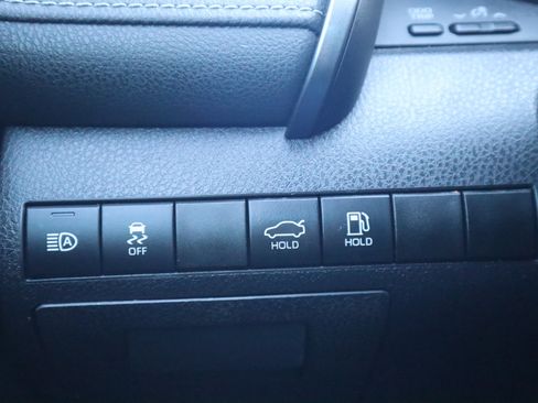 Used 2019 Toyota Camry SE image 52