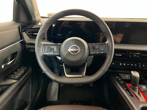New 2026 Nissan Kicks SR w/ Cold Weather Package AWD/4WD image 12