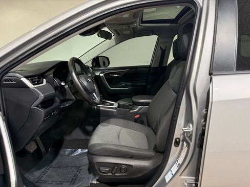 Certified 2022 Toyota RAV4 XLE w/ Convenience Package AWD/4WD image 13