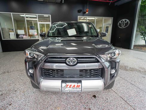 Used 2023 Toyota 4Runner TRD Off-Road Premium w/ Moonroof Package AWD/4WD image 6