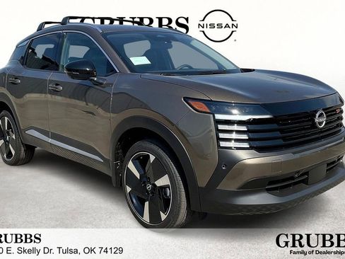 New 2026 Nissan Kicks SR w/ Cold Weather Package image 1