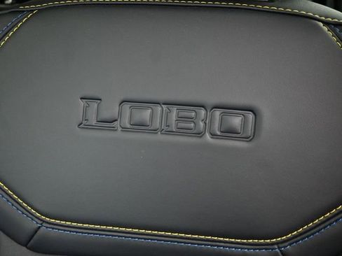 Used 2025 Ford Maverick Lobo image 14