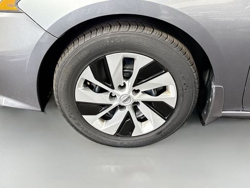 Used 2020 Nissan Altima 2.5 S FWD image 38