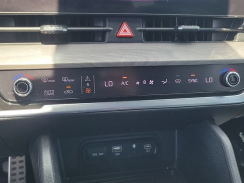 Used 2023 Kia Sportage X-Pro Prestige AWD/4WD image 15