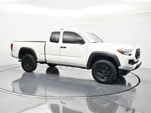 Used 2022 Toyota Tacoma SR w/ SX Package RWD image 4