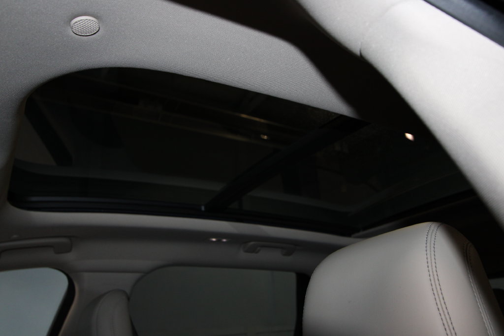 Used 2025 Lincoln Nautilus Reserve AWD/4WD image 24