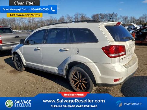 Used 2017 Dodge Journey SXT image 3