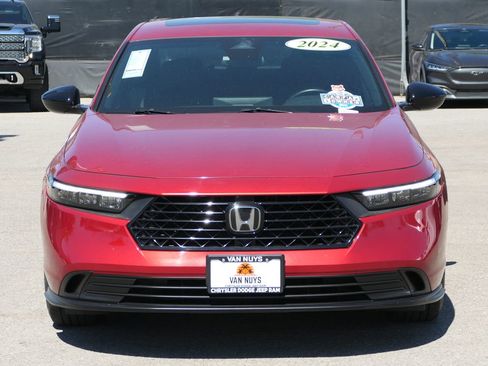 Used 2024 Honda Accord Sport image 7