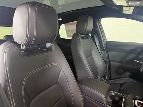 New 2024 Jaguar E-PACE R-Dynamic SE image 35