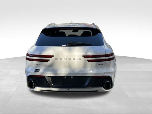 Used 2025 Genesis GV70 2.5T image 4