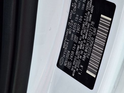 Certified 2025 Hyundai Elantra N FWD image 32