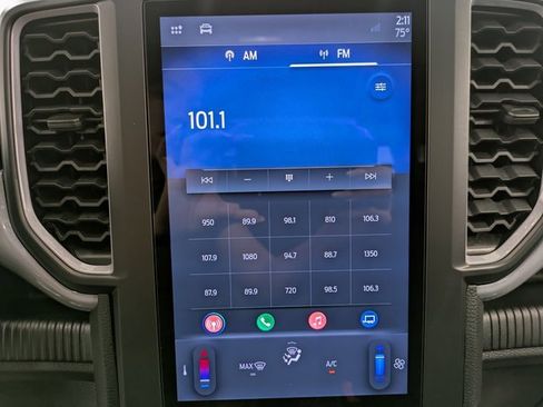 Used 2024 Ford Ranger XL image 11