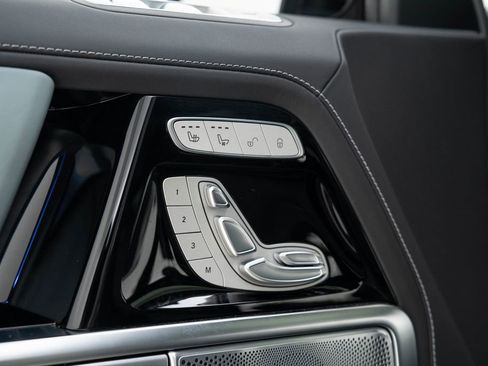 Used 2025 Mercedes-Benz G 63 AMG 4MATIC image 26