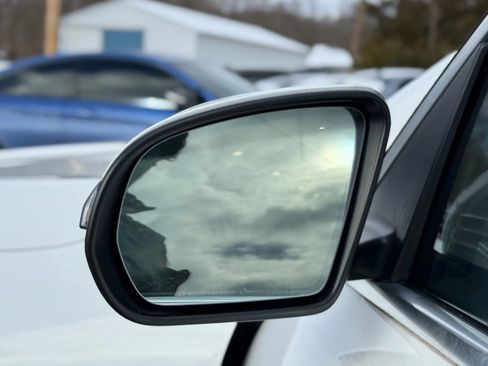 Used 2020 Mercedes-Benz GLB 250 4MATIC image 36