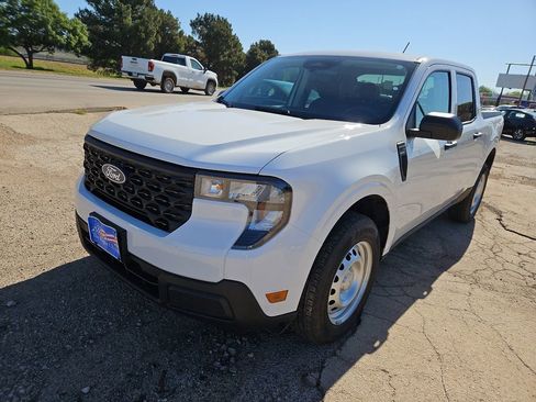 Used 2025 Ford Maverick XL w/ Equipment Group 102A AWD/4WD image 4