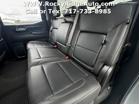Used 2025 GMC Sierra 1500 SLT AWD/4WD image 17