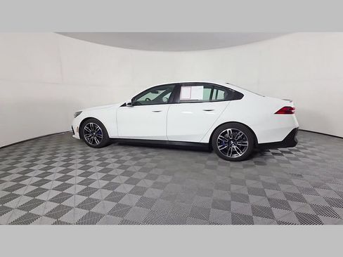 Used 2024 BMW 530i xDrive w/ M Sport Package AWD/4WD image 46