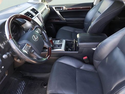 Used 2017 Lexus GX 460 Premium image 9
