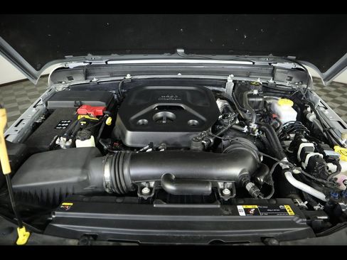 Used 2024 Jeep Wrangler Sport S image 18