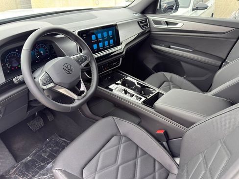 New 2026 Volkswagen Atlas Cross Sport SE FWD image 14