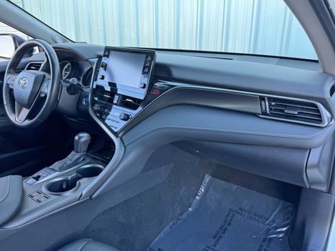 Used 2023 Toyota Camry XSE w/ Navigation Package image 13