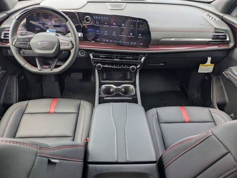New 2026 Chevrolet Traverse RS w/ LPO, Floor Liner Package FWD image 18
