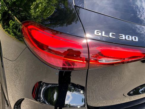 Certified 2024 Mercedes-Benz GLC 300 4MATIC image 28