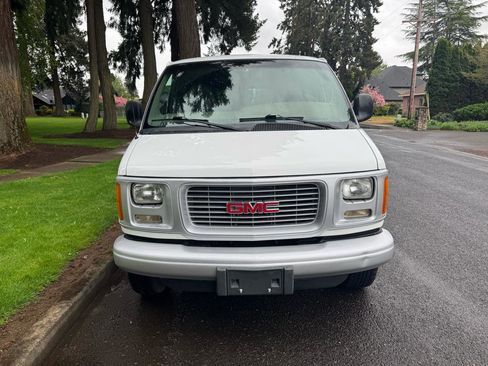Used 2000 GMC Savana 3500 Extended Passenger RWD image 8