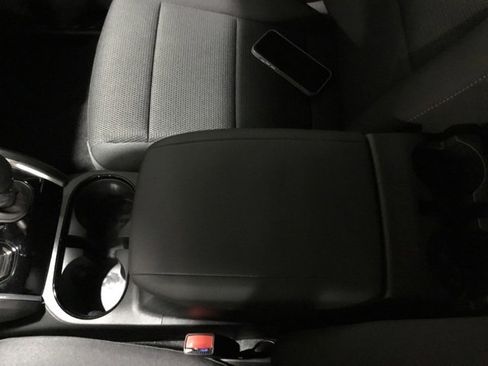 New 2024 Chevrolet Colorado LT w/ LT Convenience Package II image 35