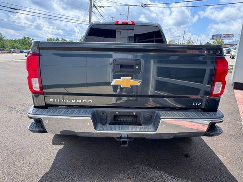 Used 2018 Chevrolet Silverado 1500 LTZ w/ Sport Package AWD/4WD image 4
