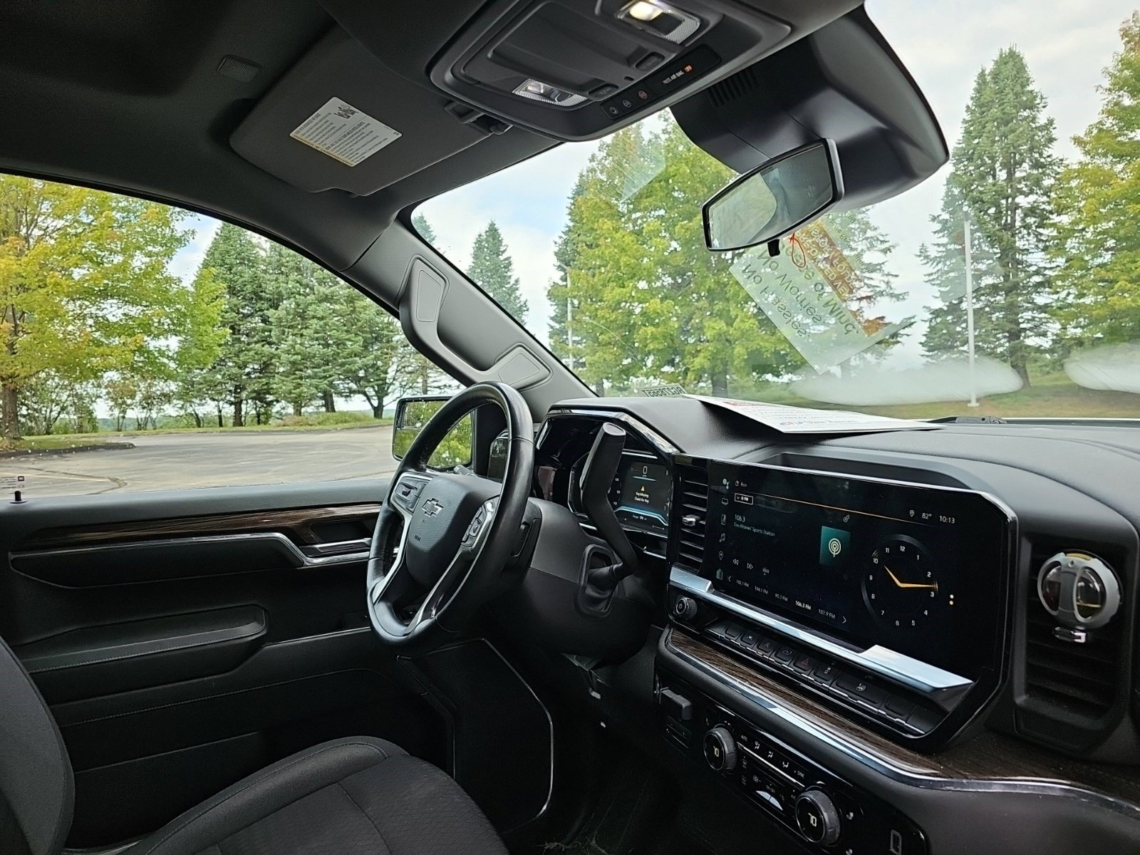 Used 2024 Chevrolet Silverado 1500 RST AWD/4WD image 11
