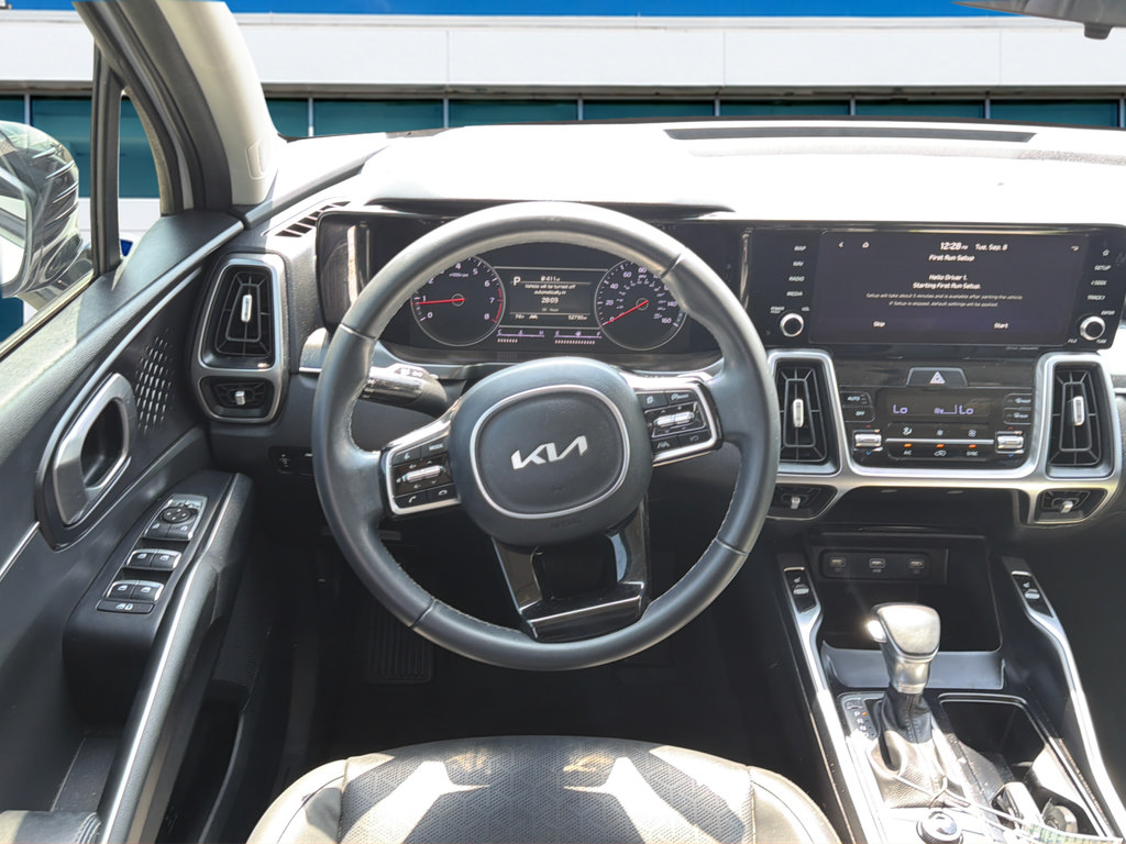 Used 2022 Kia Sorento S w/ Panoramic Sunroof Package FWD image 11