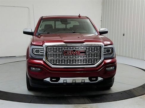 Used 2018 GMC Sierra 1500 Denali w/ Denali Ultimate Package image 2