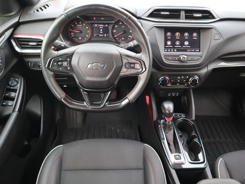 Used 2023 Chevrolet TrailBlazer RS image 11