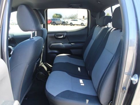 Used 2023 Toyota Tacoma TRD Off-Road AWD/4WD image 39