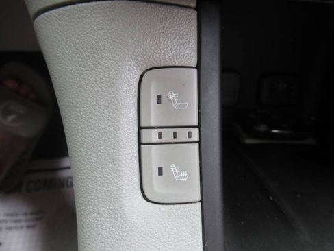 Used 2017 GMC Acadia SLE AWD/4WD image 26