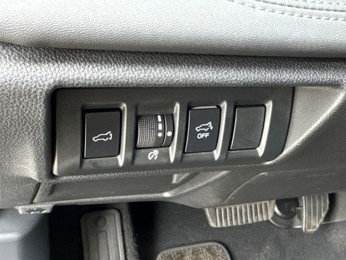 Certified 2023 Subaru Outback Limited image 17