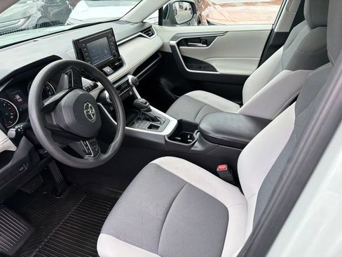 Certified 2022 Toyota RAV4 XLE w/ Convenience Package AWD/4WD image 22