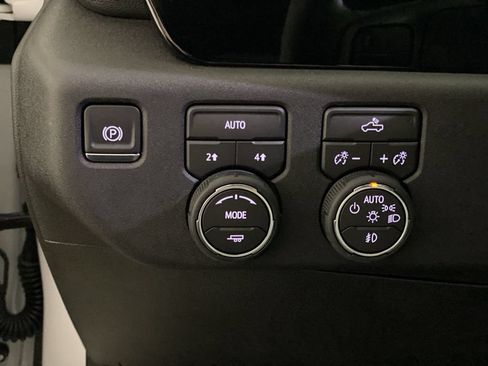 Used 2026 Chevrolet Silverado 1500 RST w/ RST Select Package AWD/4WD image 41