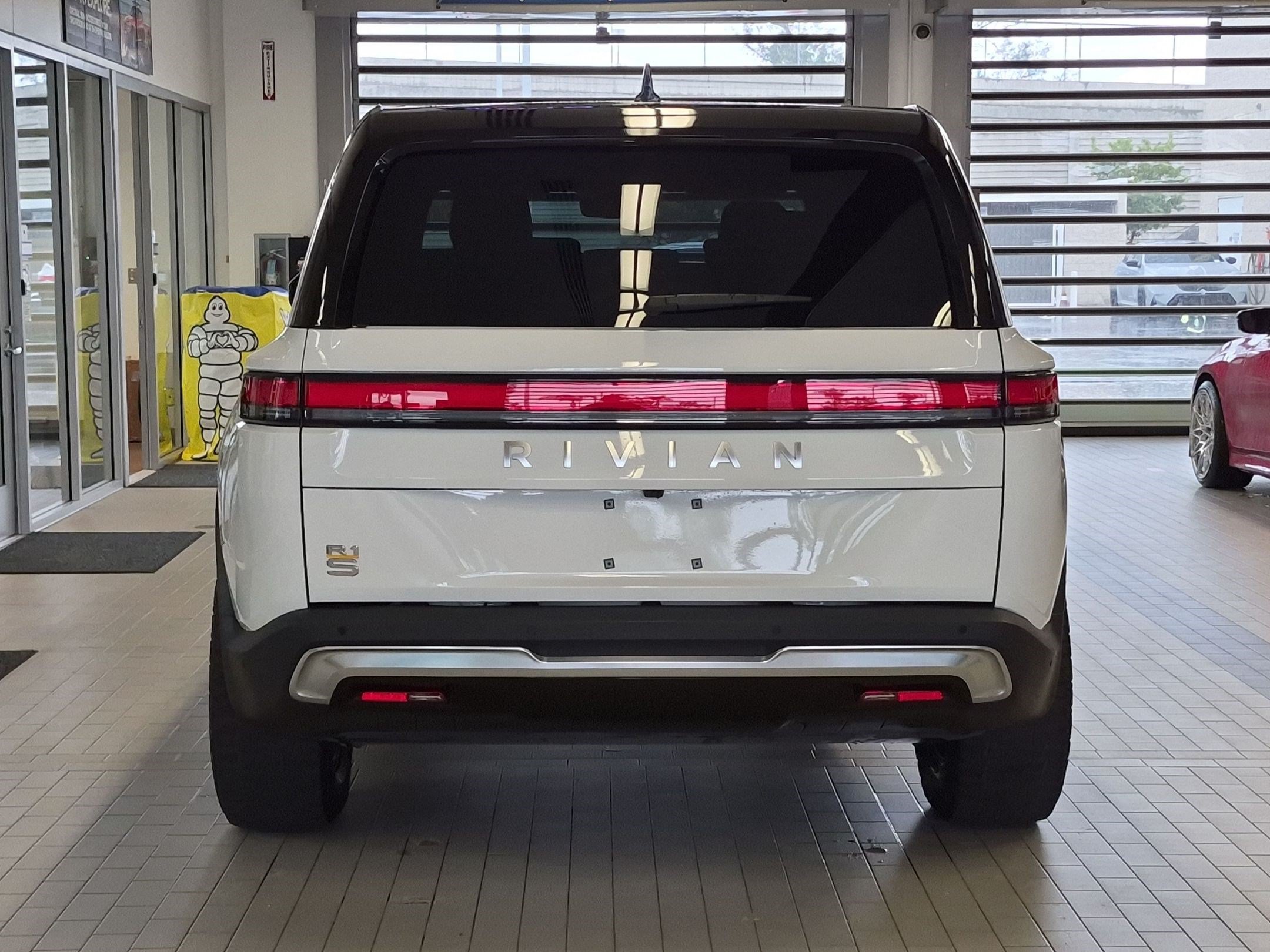 Used 2024 Rivian R1S Adventure Quad AWD/4WD image 8