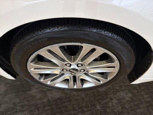 Used 2015 Lincoln MKZ Sedan 4D w/ Equipment Group 101A Select image 34