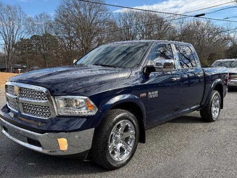 Used 2015 RAM 1500 Laramie w/ Convenience Group image 3