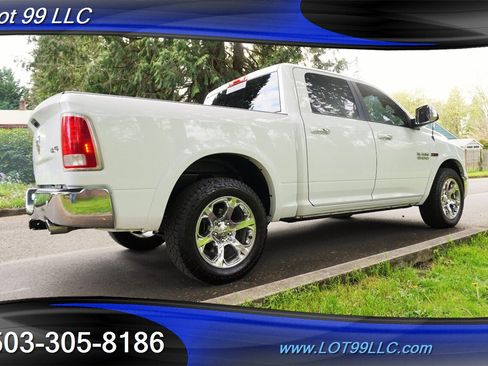 Used 2017 RAM 1500 Laramie w/ Convenience Group image 9