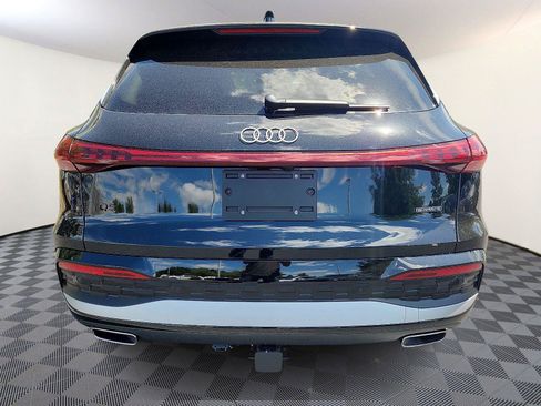 Used 2025 Audi Q5 Premium Plus AWD/4WD image 4