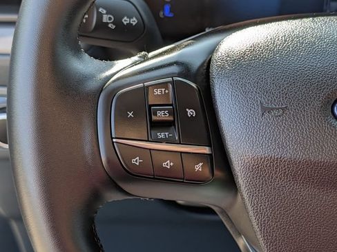 Used 2025 Ford Maverick XLT w/ XLT Luxury Package AWD/4WD image 21